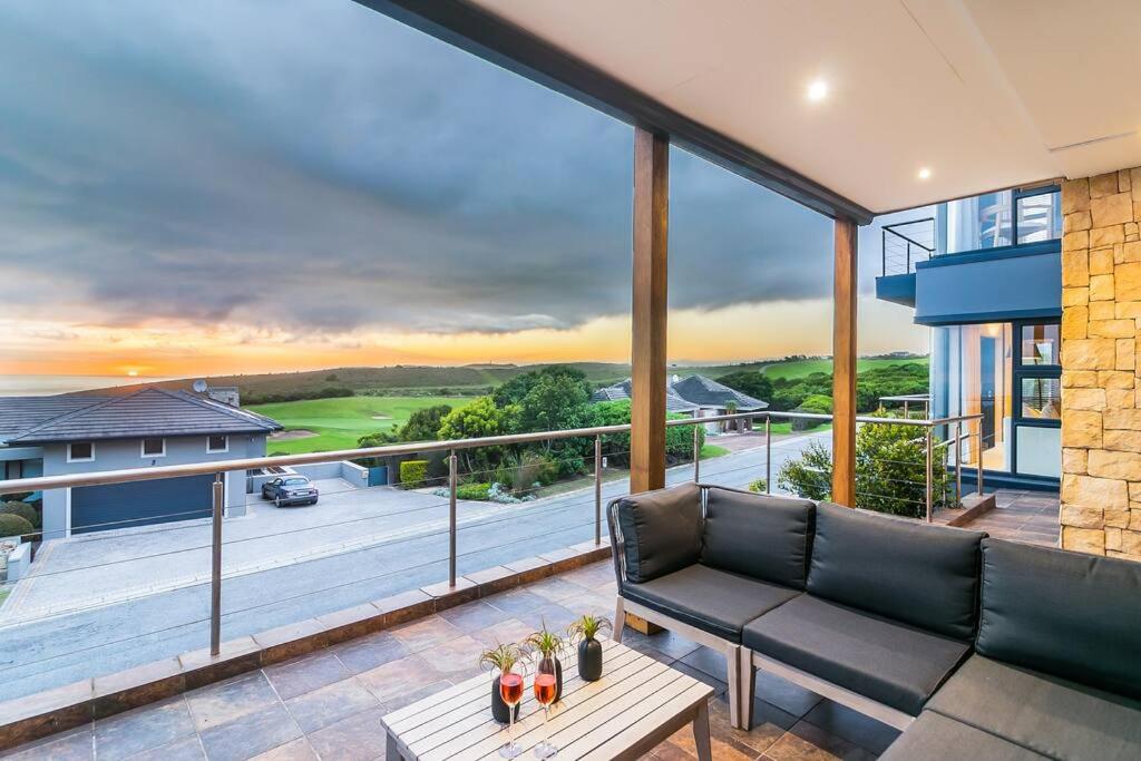 Luxury Views + Excellence - Pezula no Loadshedding view 2