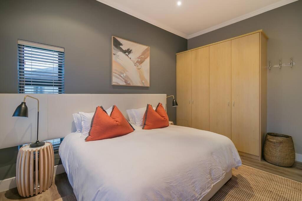Luxury Views + Excellence - Pezula no Loadshedding view 5