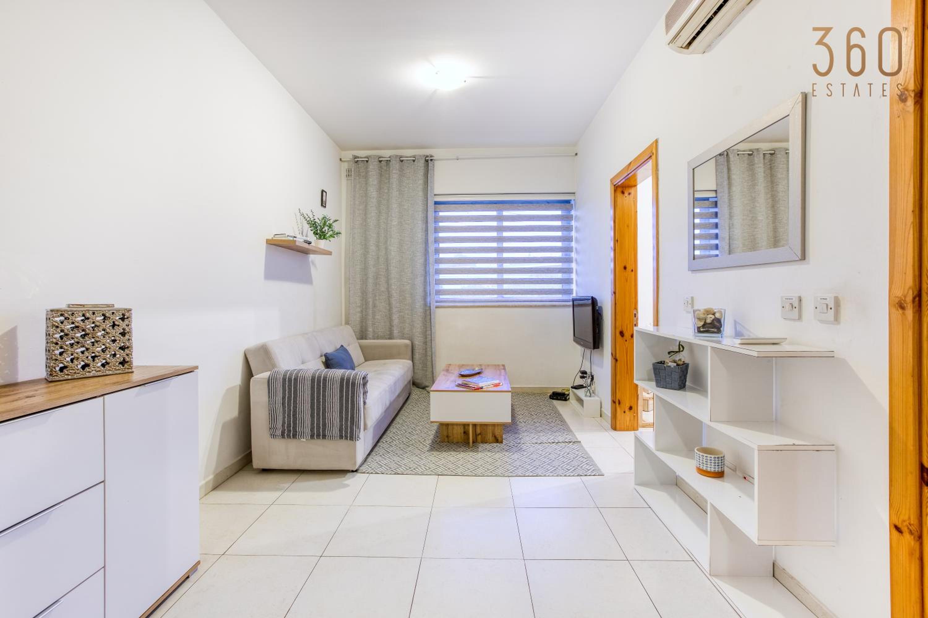 Cosy & Stylish 1BR home in The Heart of Gzira by 360 Estates view 2