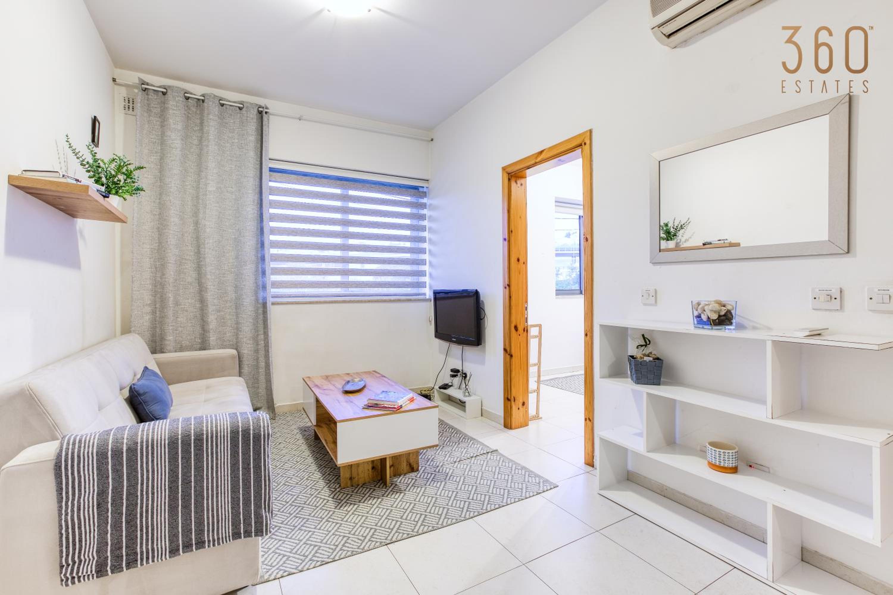 Cosy & Stylish 1BR home in The Heart of Gzira by 360 Estates view 5