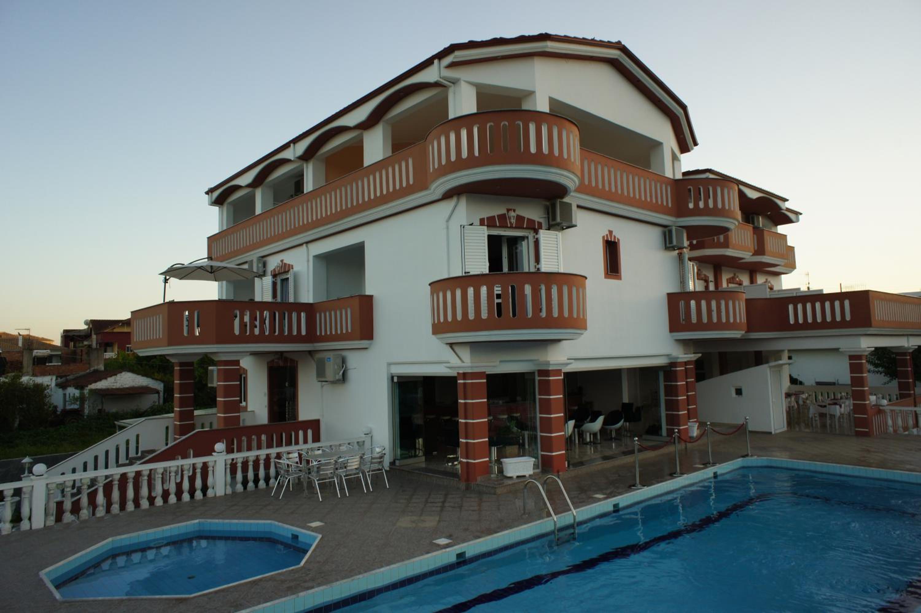 Hotel Alexandros - Image 1