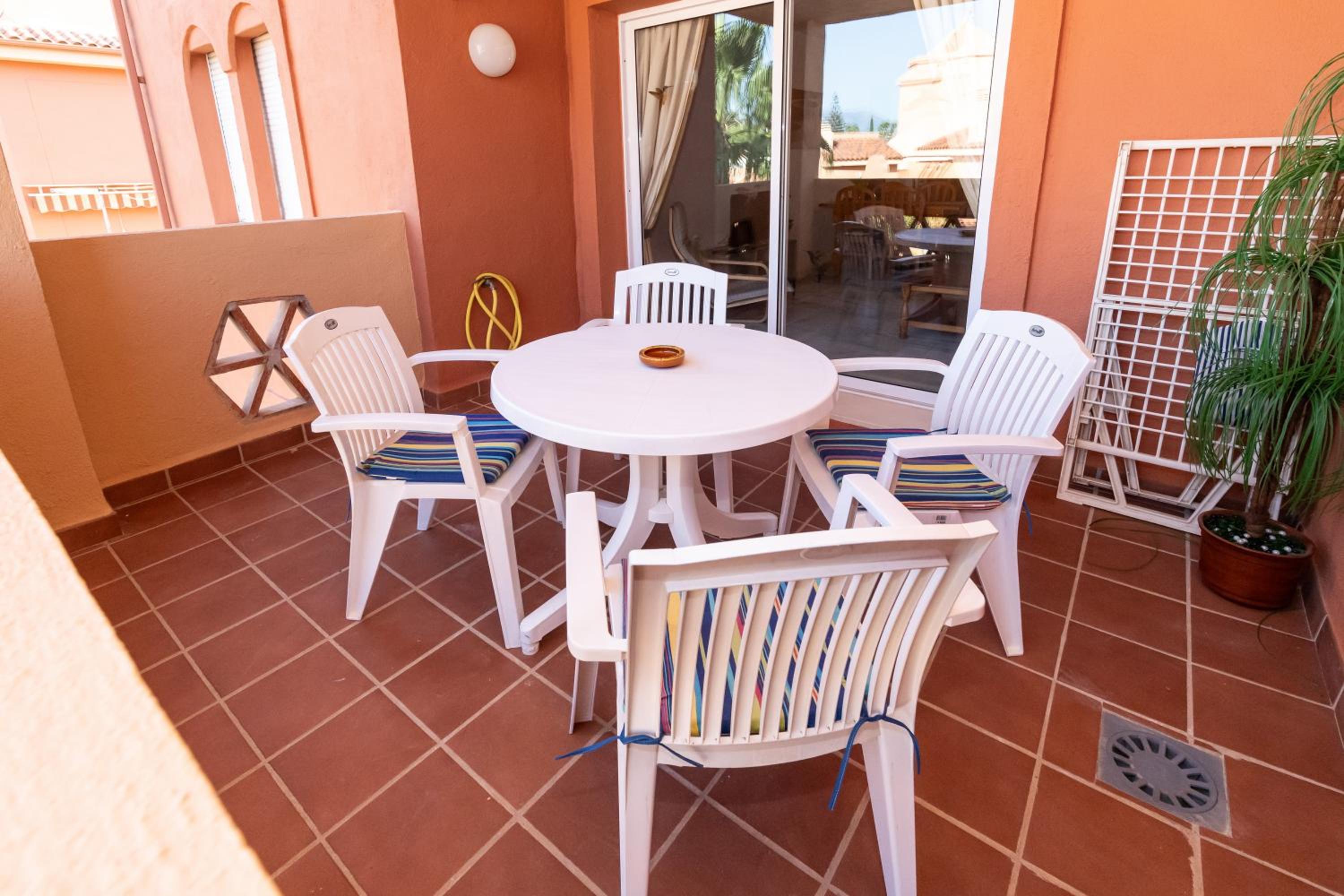 Marbella Vacations - Reserva De Marbella Ref M43 - Property Image 2
