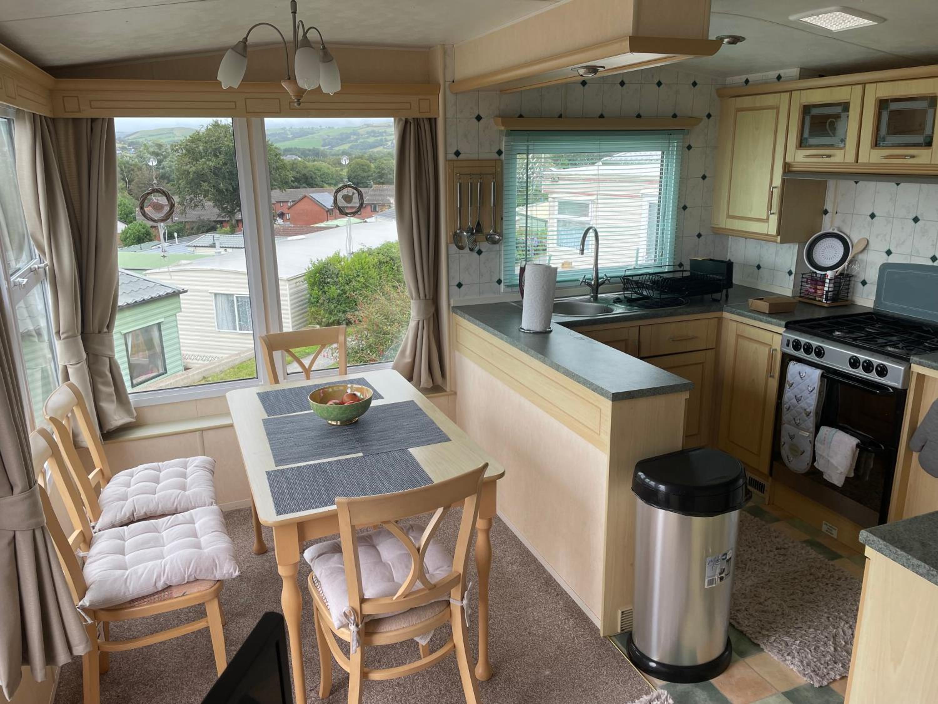 Haven on the Hill 2 Bed Caravan with Town Views of Aberystwyth view 4