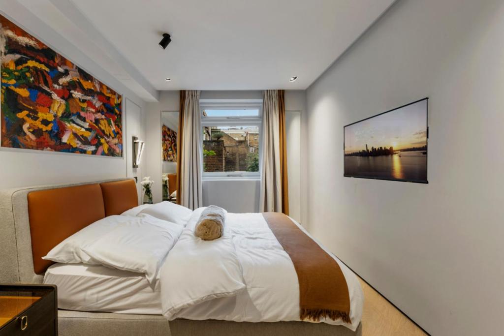 Unique 1 Bedroom Luxury Haven In Central London view 2