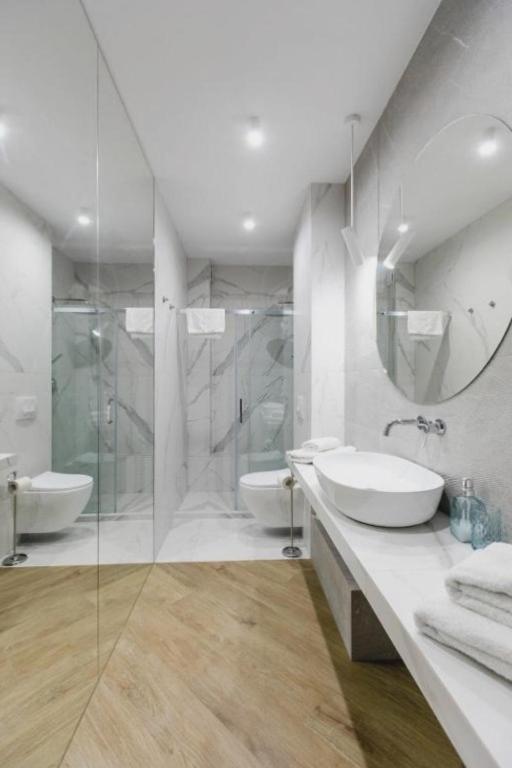 Rewal - 6 Person - Premium Baltic Apartment with Garden