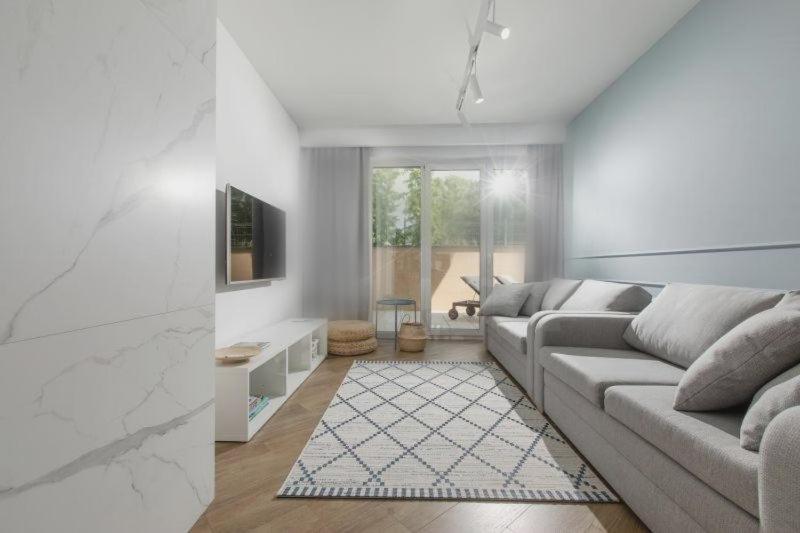 Rewal - 6 Person - Premium Baltic Apartment with Garden