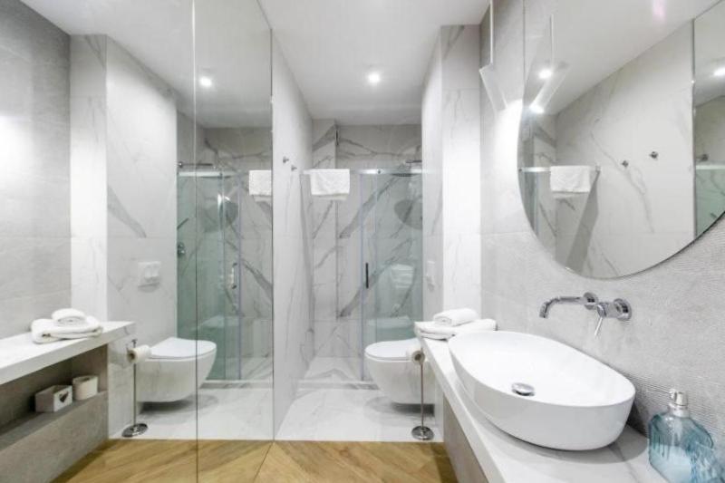 Rewal - 6 Person - Premium Baltic Apartment with Garden