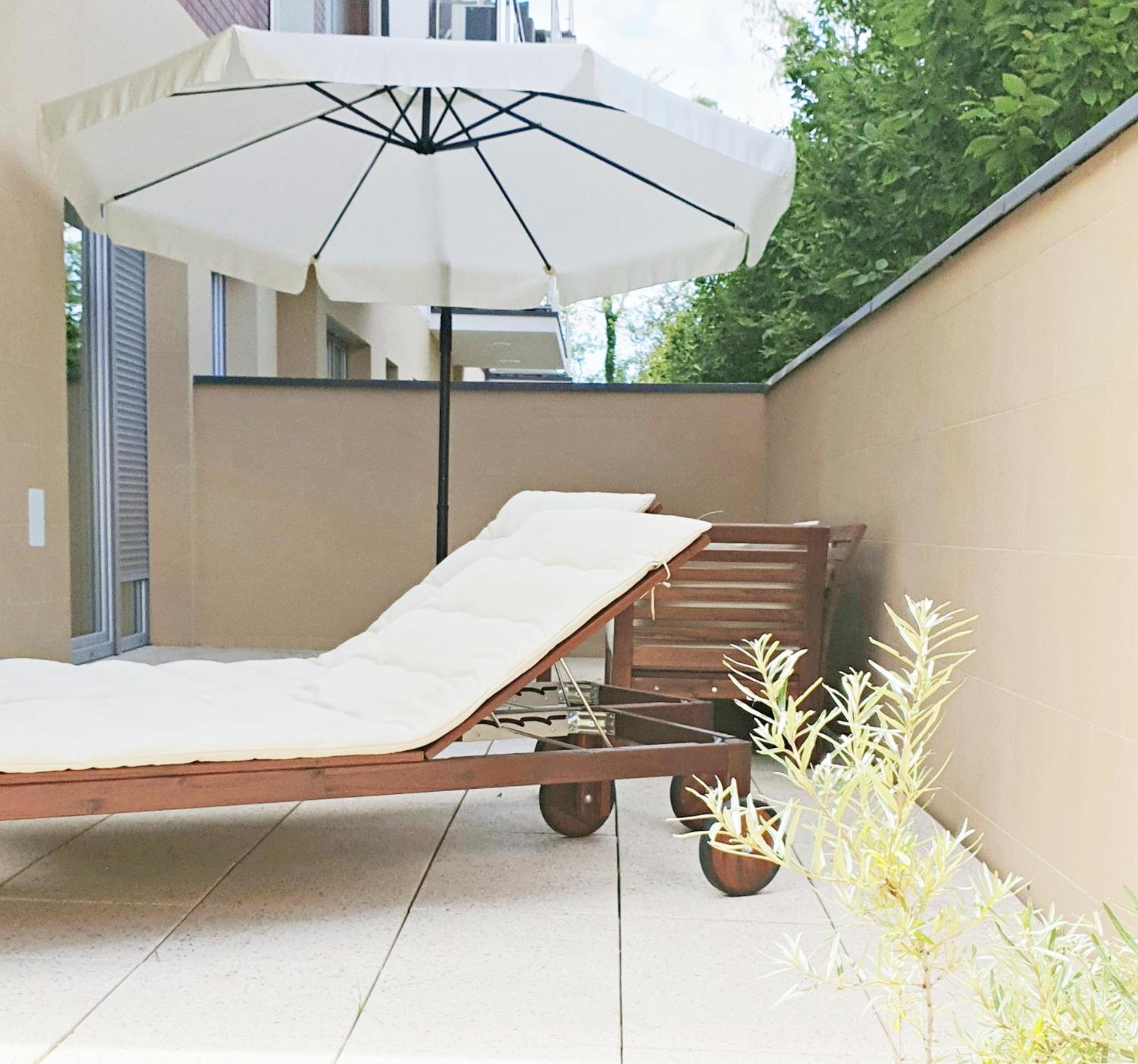 Rewal - 6 Person - Premium Baltic Apartment with Garden