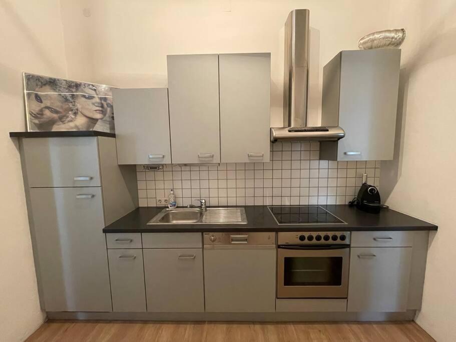 Geräumige Altbauwohnung im Zentrum