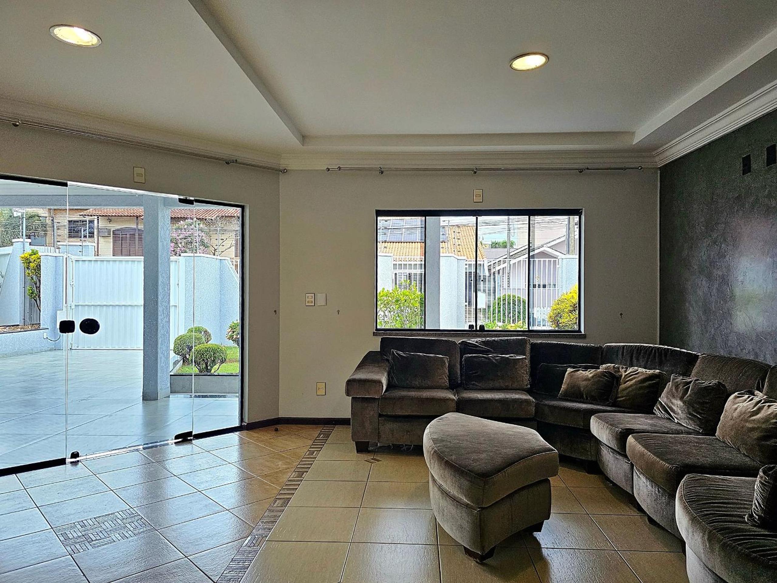 Casa 6 quartos Padrão TOP area nobre prox atrativo