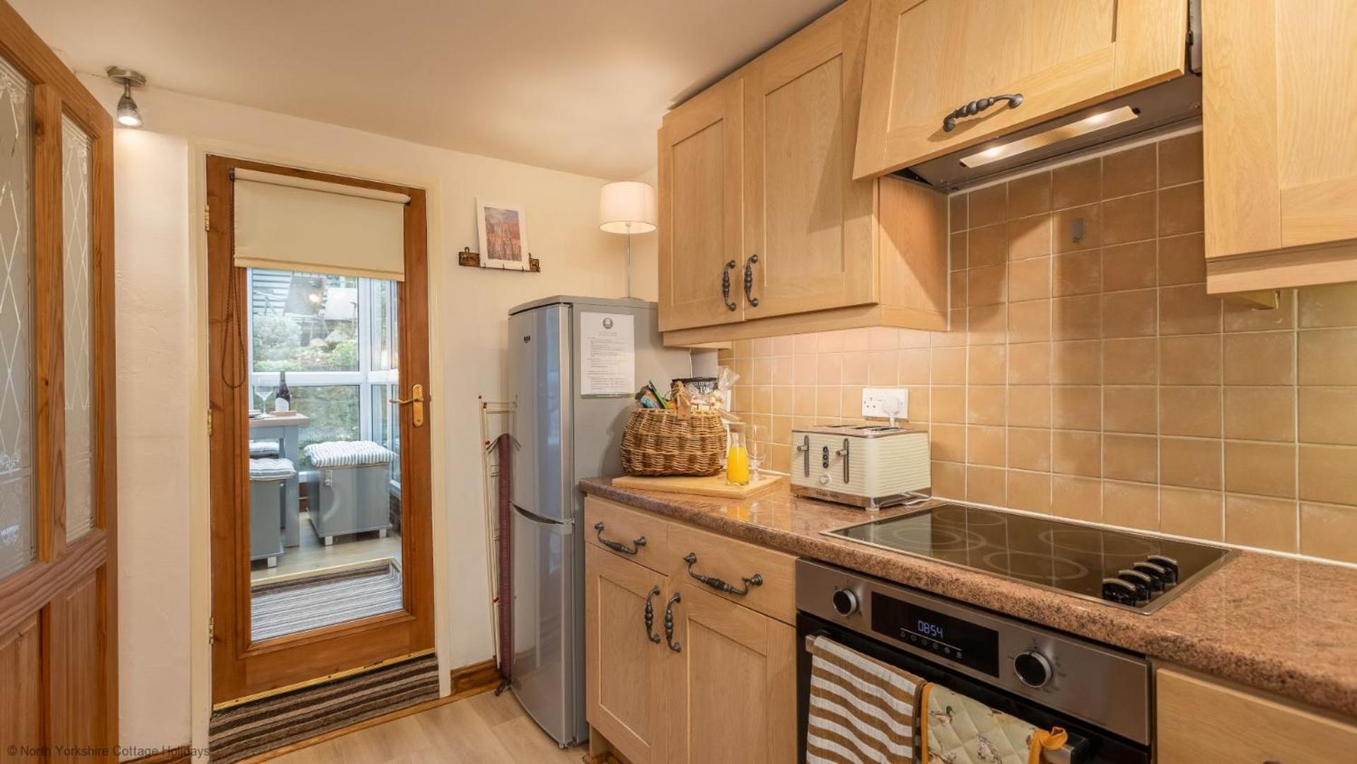 Picturesque Stone Cottage in the Heart of North Yorkshire Village - Hideaway Cottage