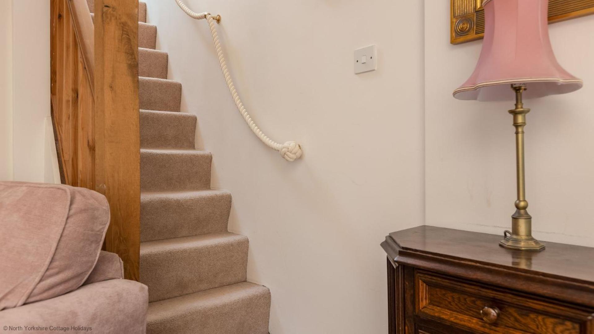 Picturesque Stone Cottage in the Heart of North Yorkshire Village - Hideaway Cottage