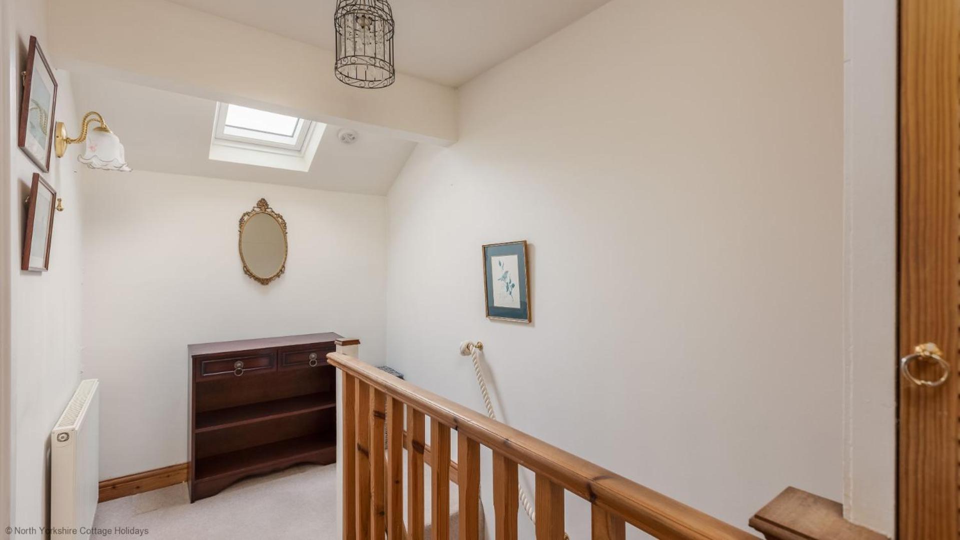 Picturesque Stone Cottage in the Heart of North Yorkshire Village - Hideaway Cottage