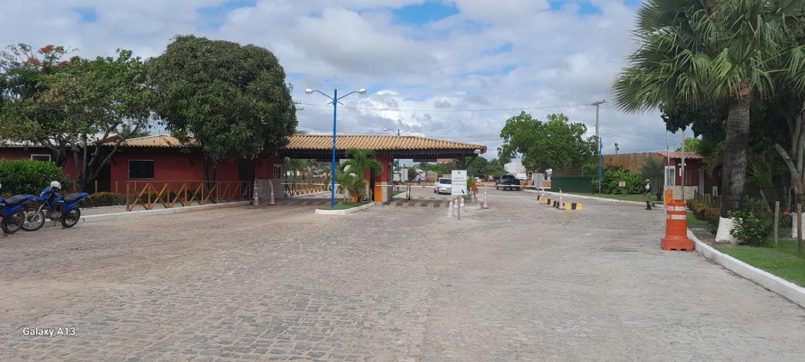 Litoral Norte Suítes & Camping