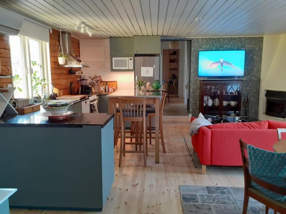 Stunning6B2B views,jacuzzi,sauna