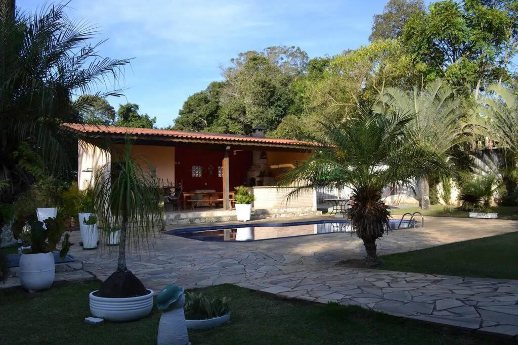 Linda chácara completa em Ibiuna