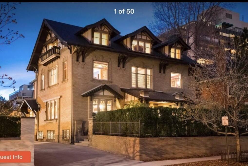 Knight Campbell Carriage House