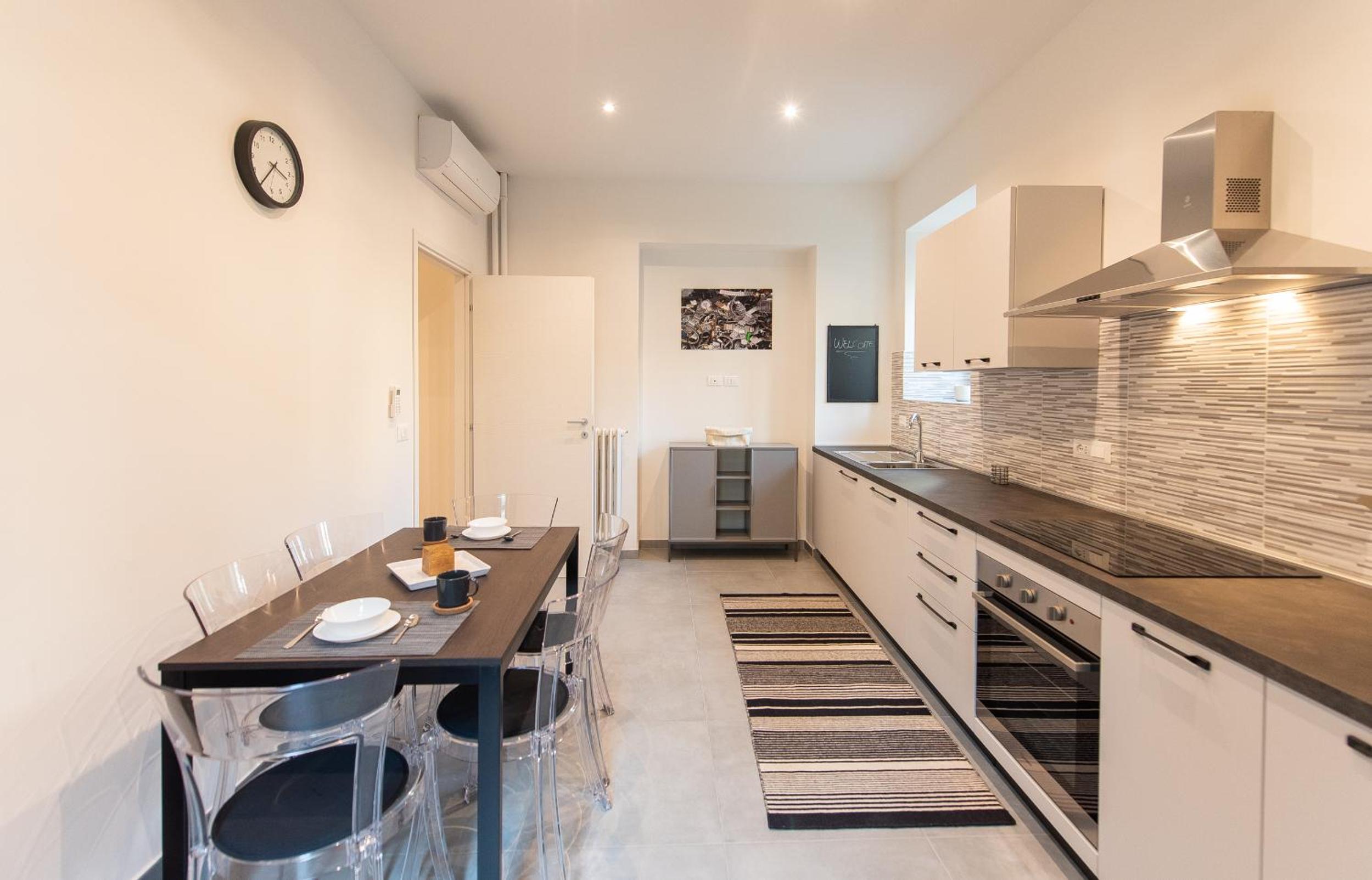 Top Living Apartments - Porta Susa view 5