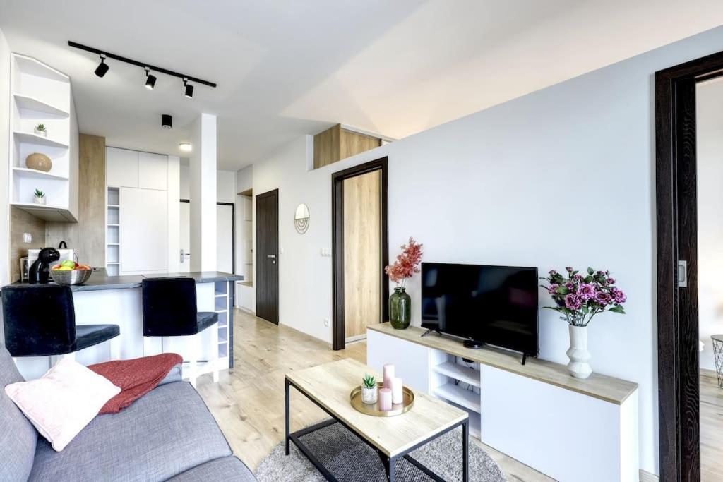STAR cozy apartment in a modern neighborhood view 5