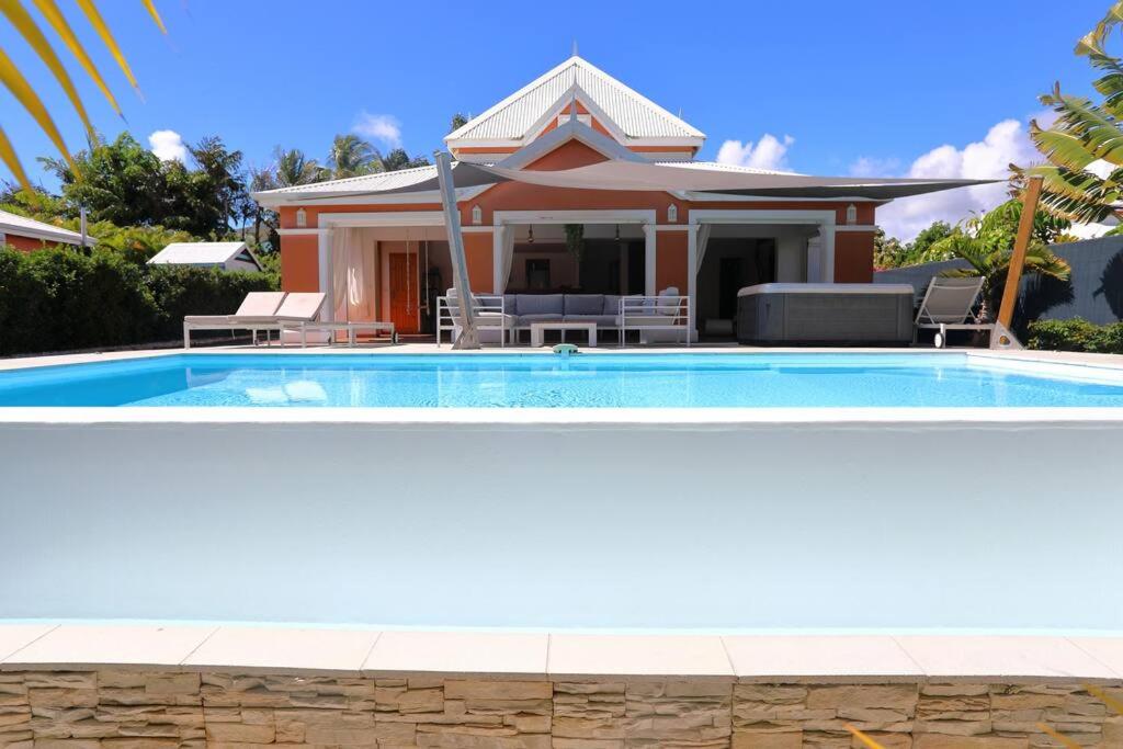 Villa Luminescence
