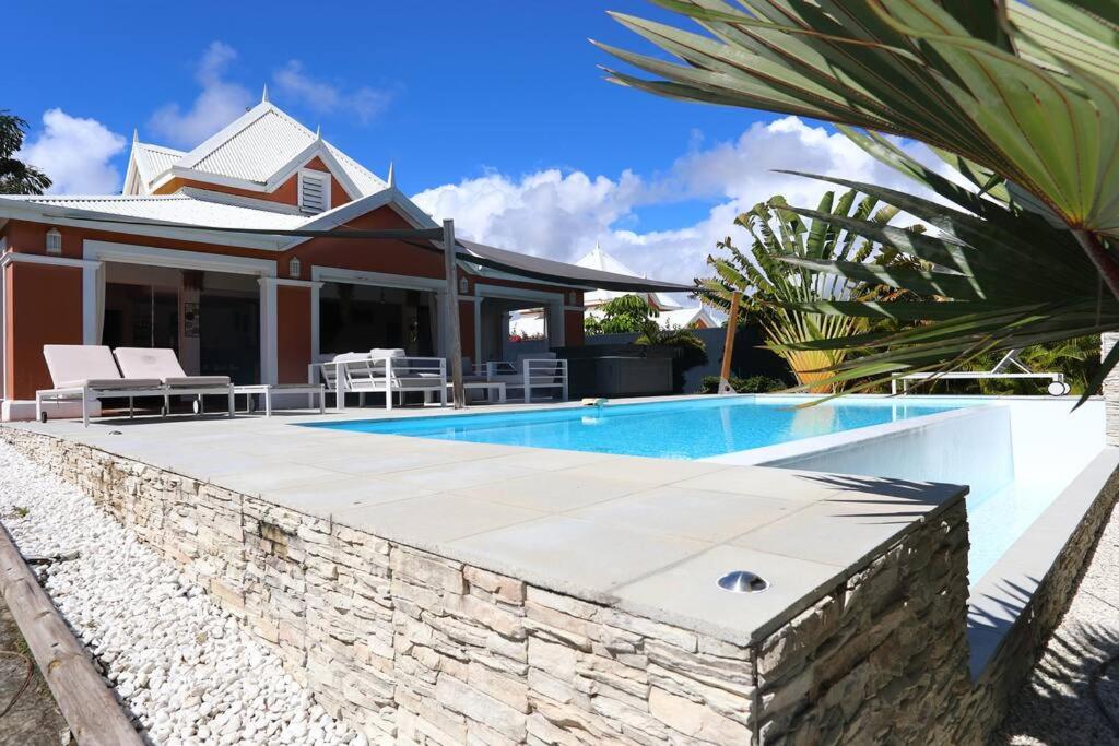 Villa Luminescence