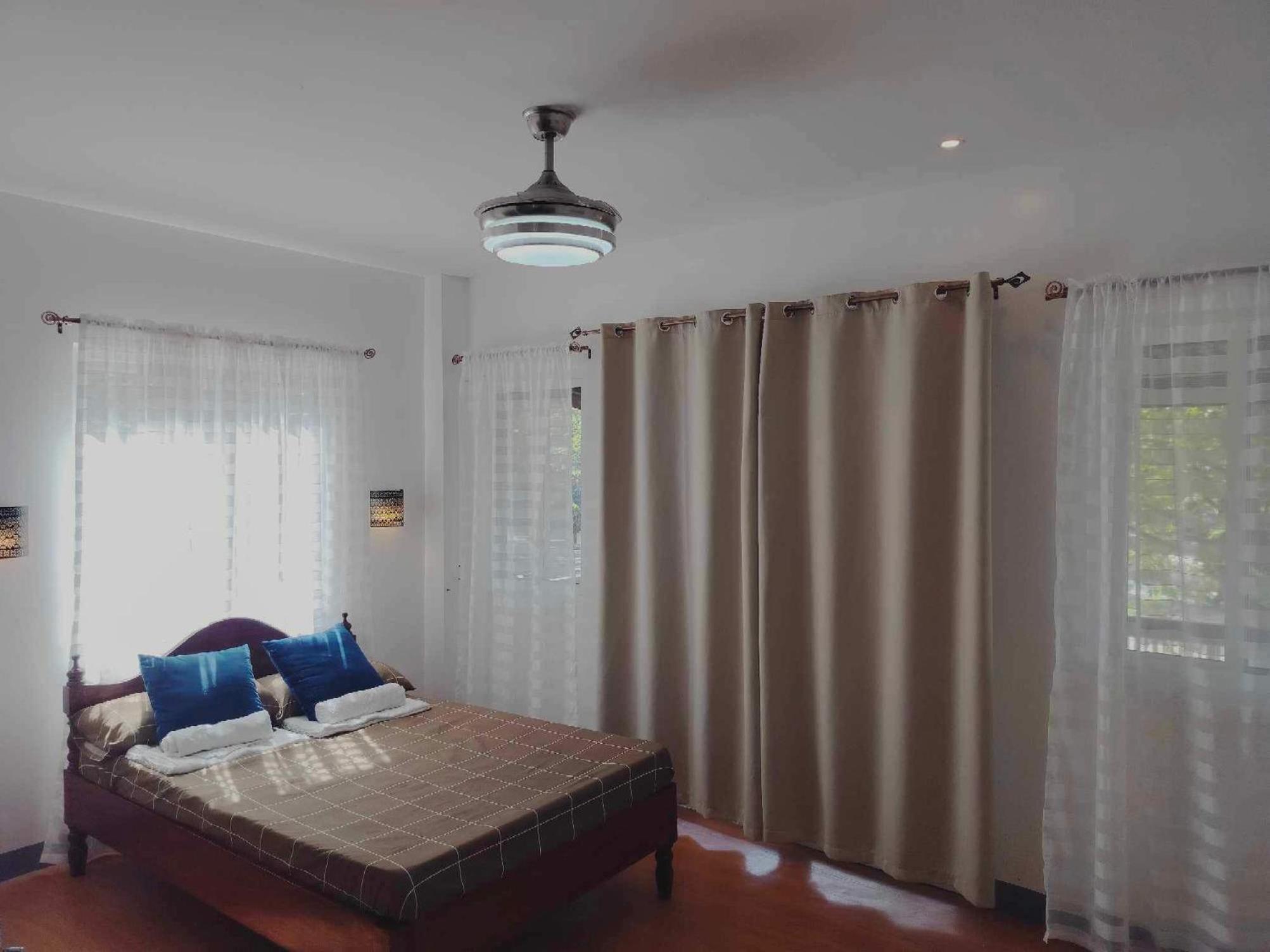 Farmer’s Cafe Villas view 2