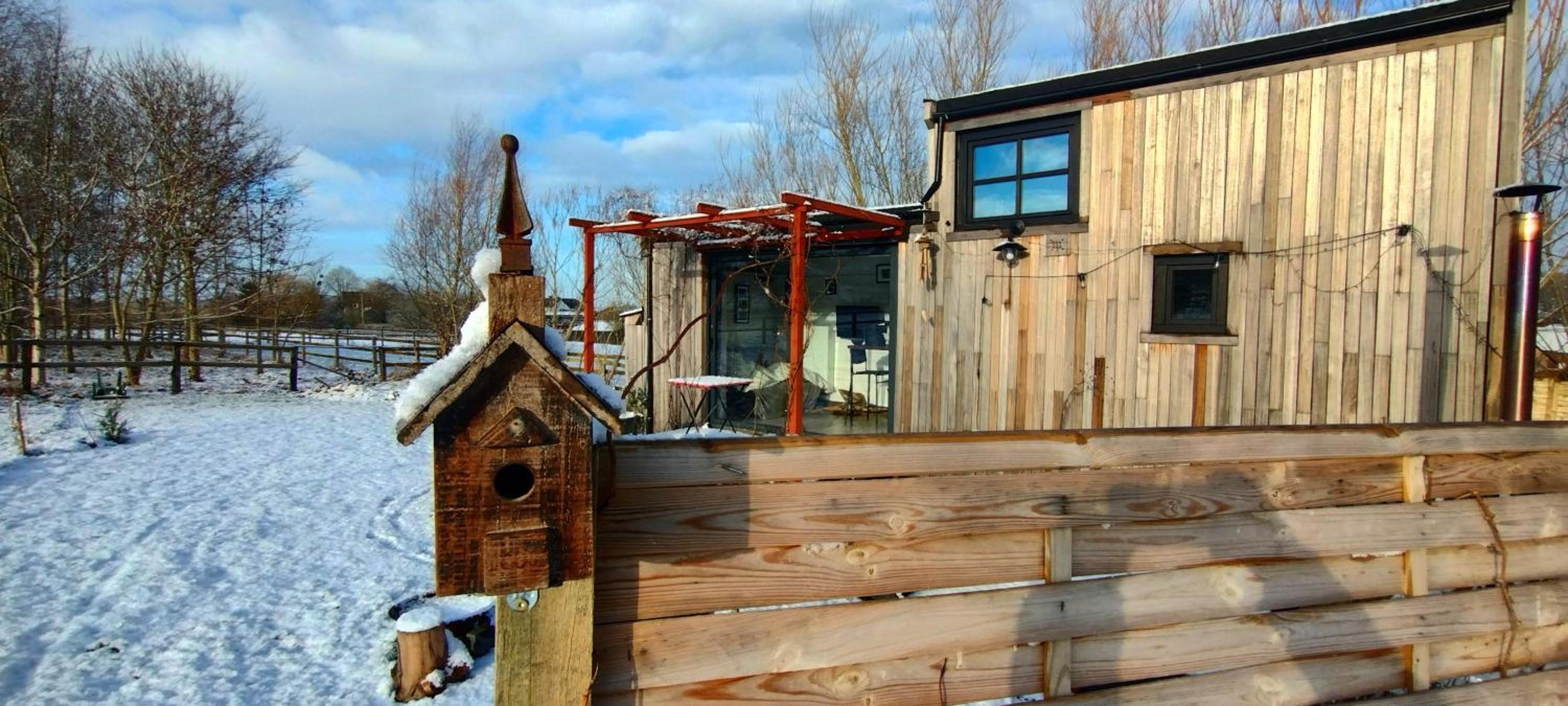 Tiny house, sauna hot tub Gesves Namur Ardennes