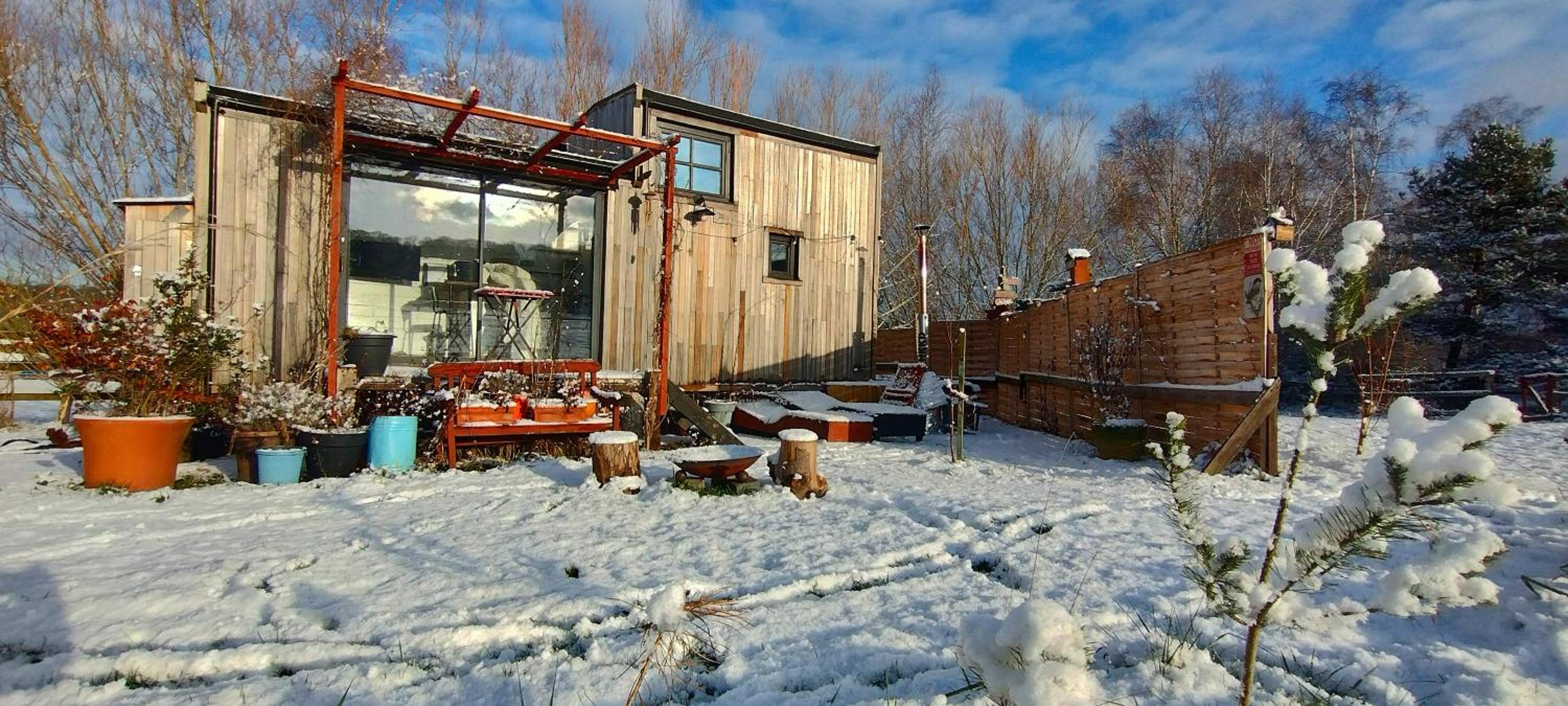 Tiny house, sauna hot tub Gesves Namur Ardennes