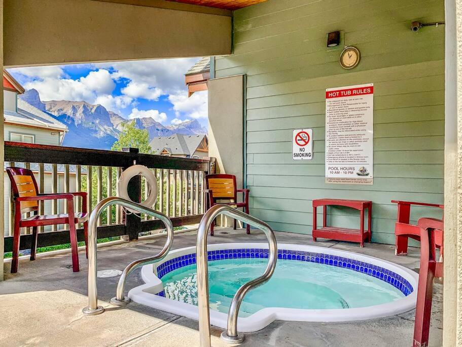 Canmore Mountain view loft apartment heated outdoor pool