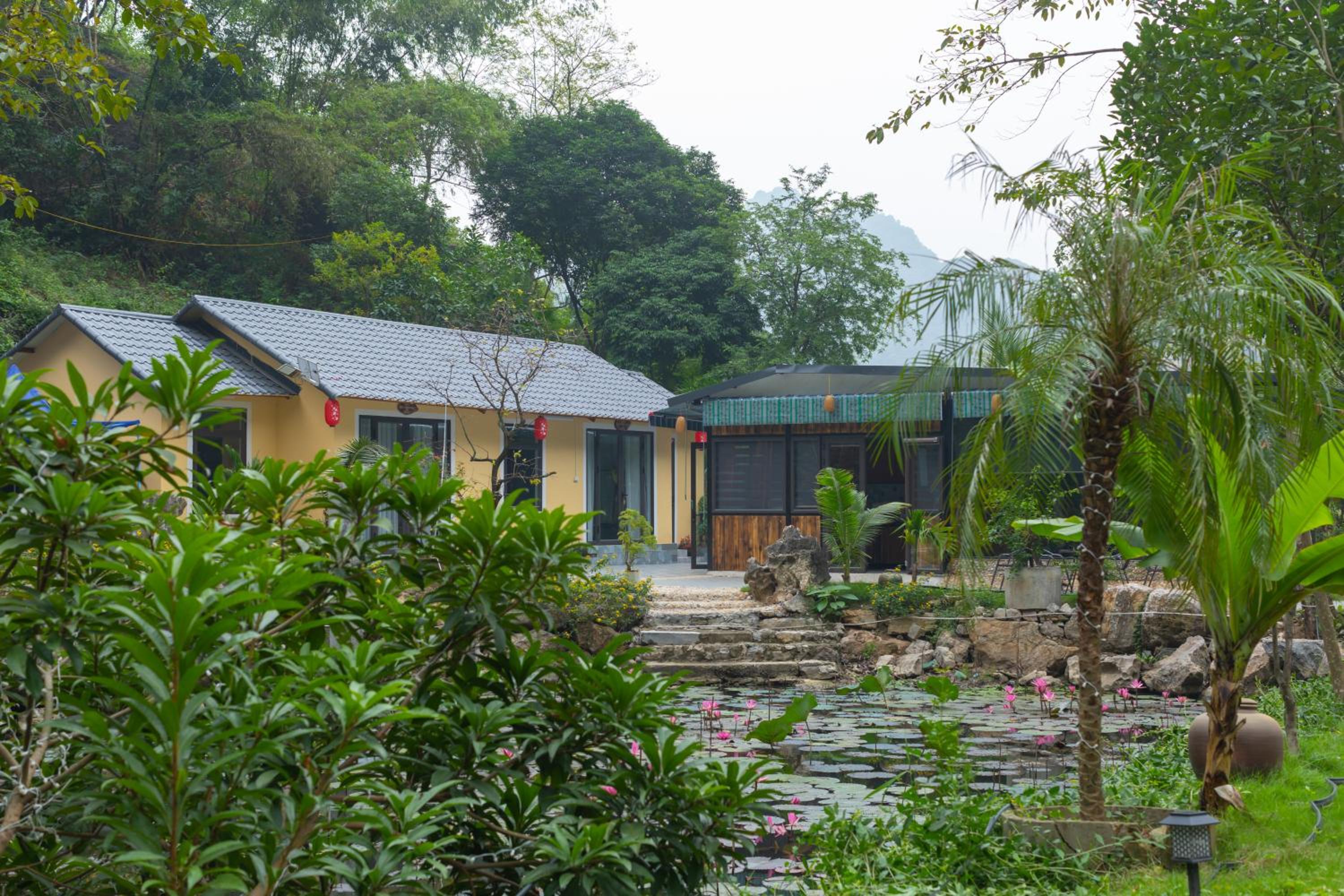 Hoang Minh Mountainside Villa
