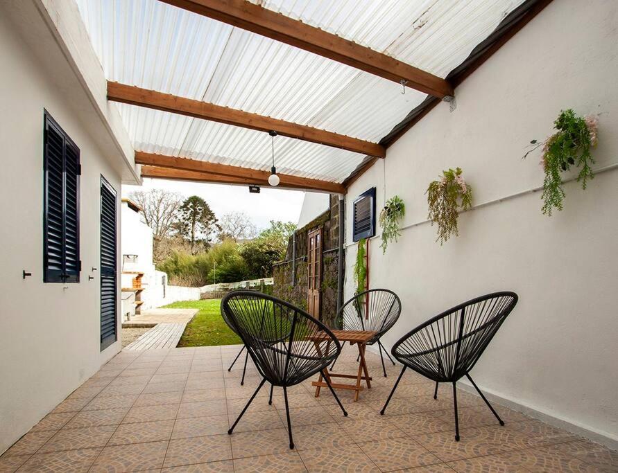 Oliveira's House in Furnas