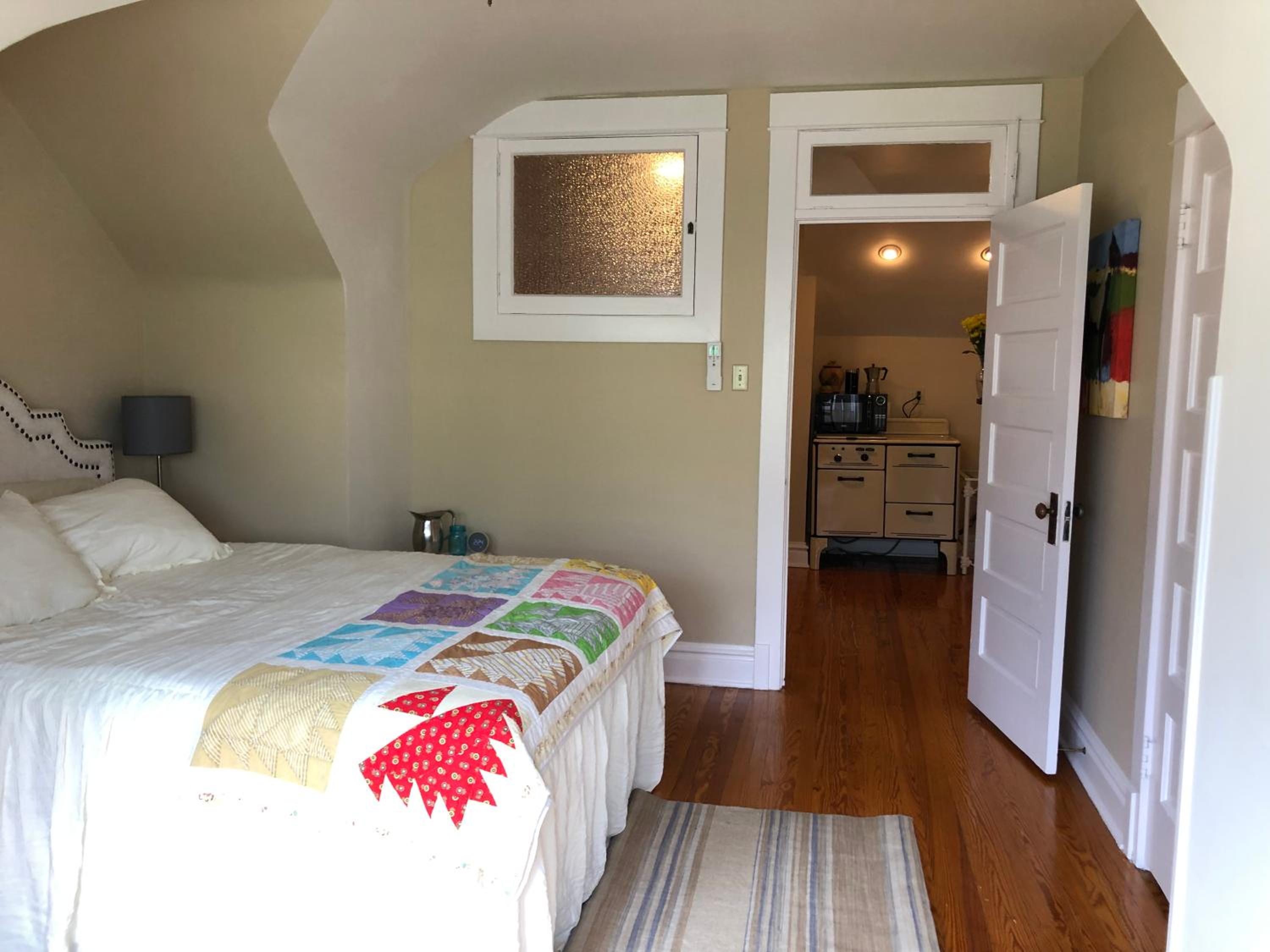 Knight Campbell Carriage House