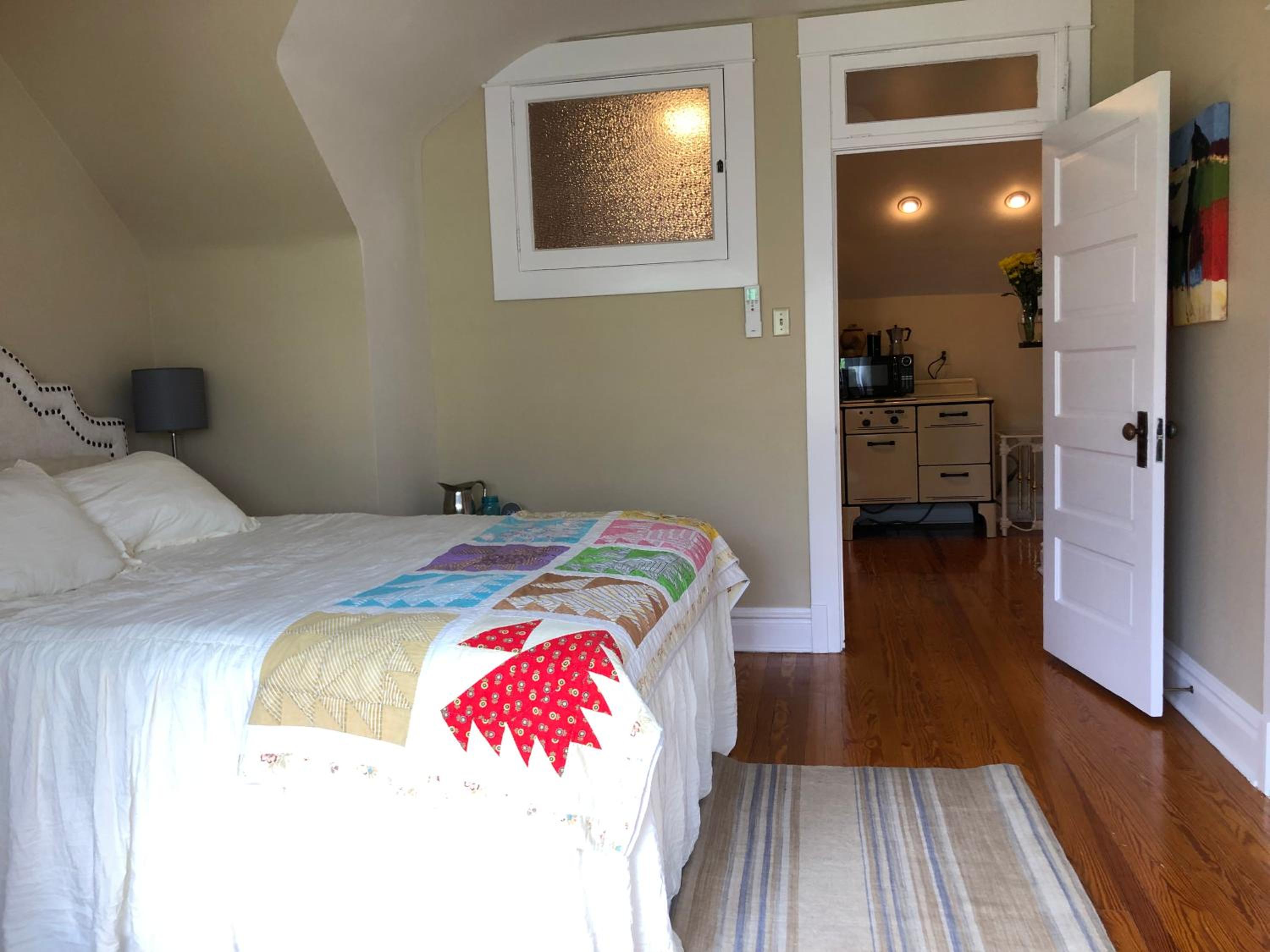 Knight Campbell Carriage House