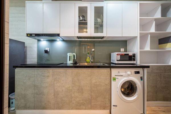 Millennium Apartment with Balcony D4