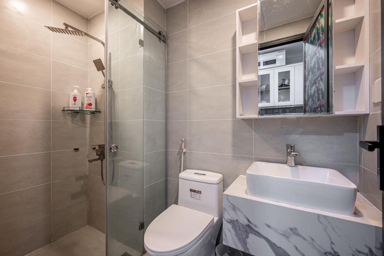 Millennium Apartment with Balcony D4