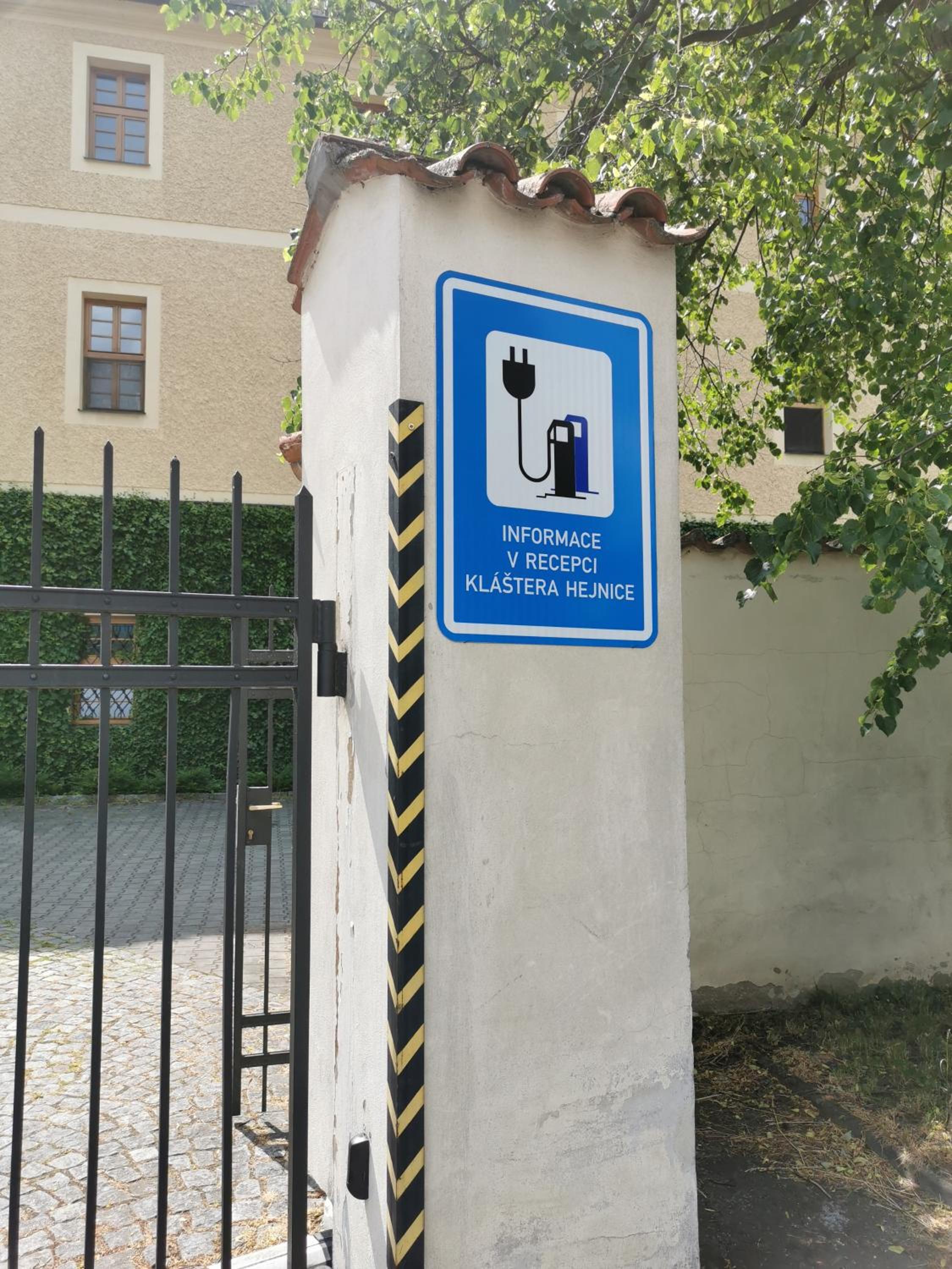 Klášter Hejnice - vzdělávací, konferenční a poutní dům