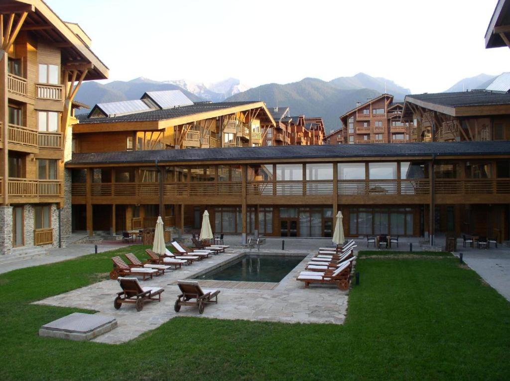 Stylish wooden apartment with terrace in Pirin Golf Hotel&Spa Complex