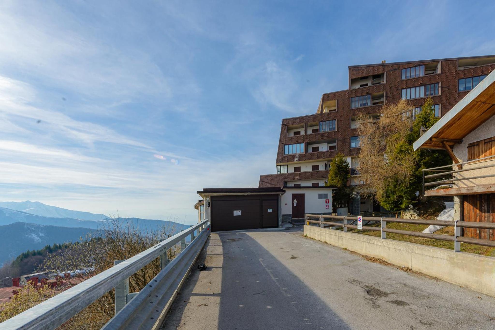 Residence Orsa Maggiore view 2