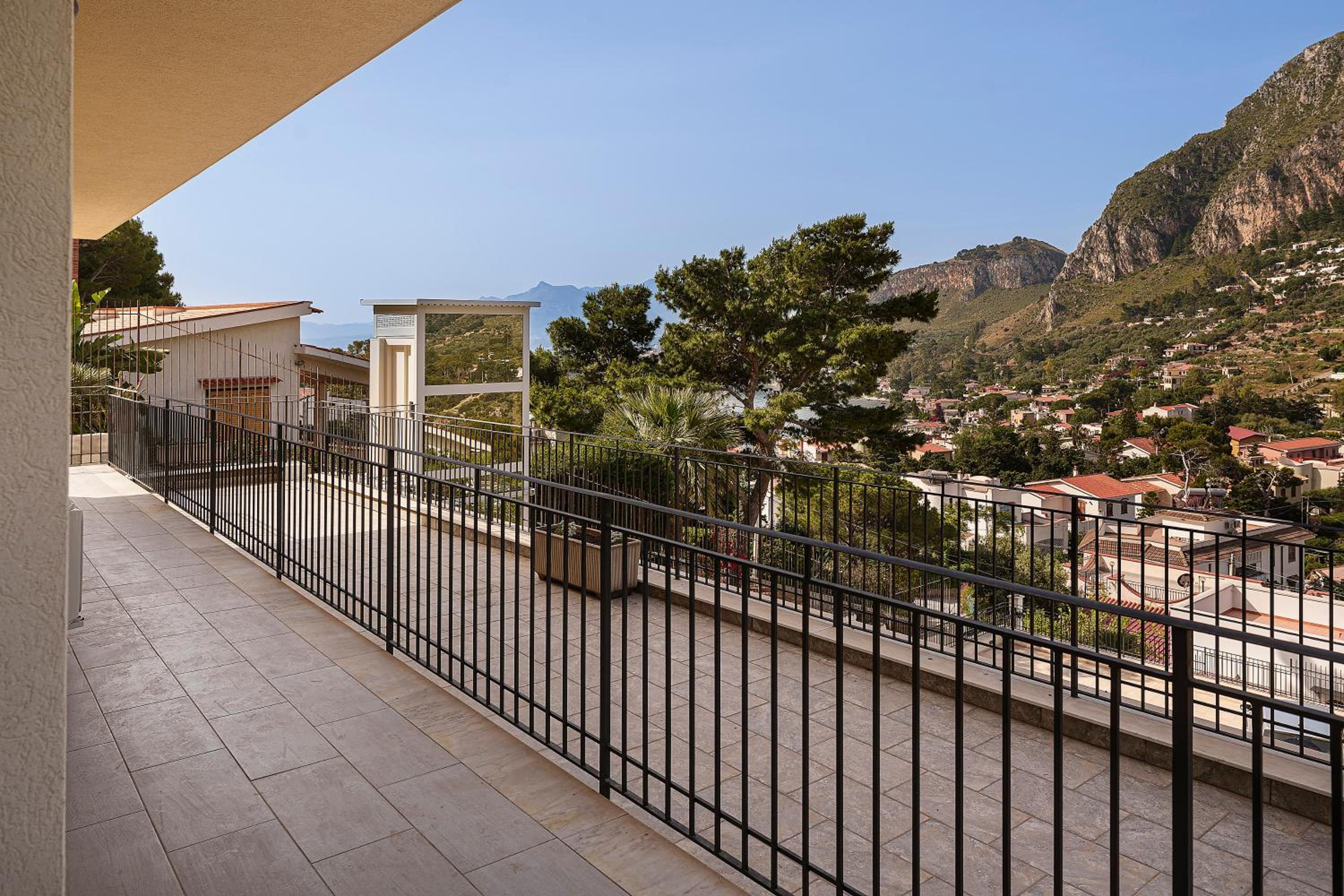 Capo Zafferano Apartments view 2