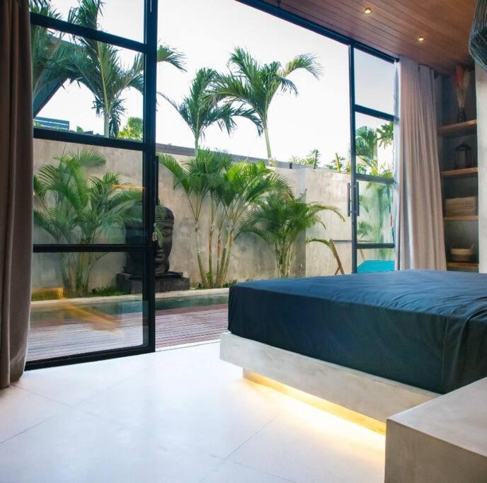 Amazing newly constructed industrial villa