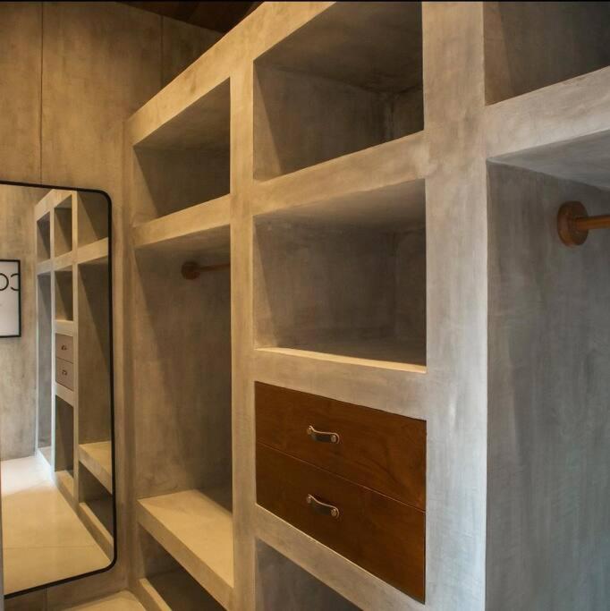 Amazing newly constructed industrial villa