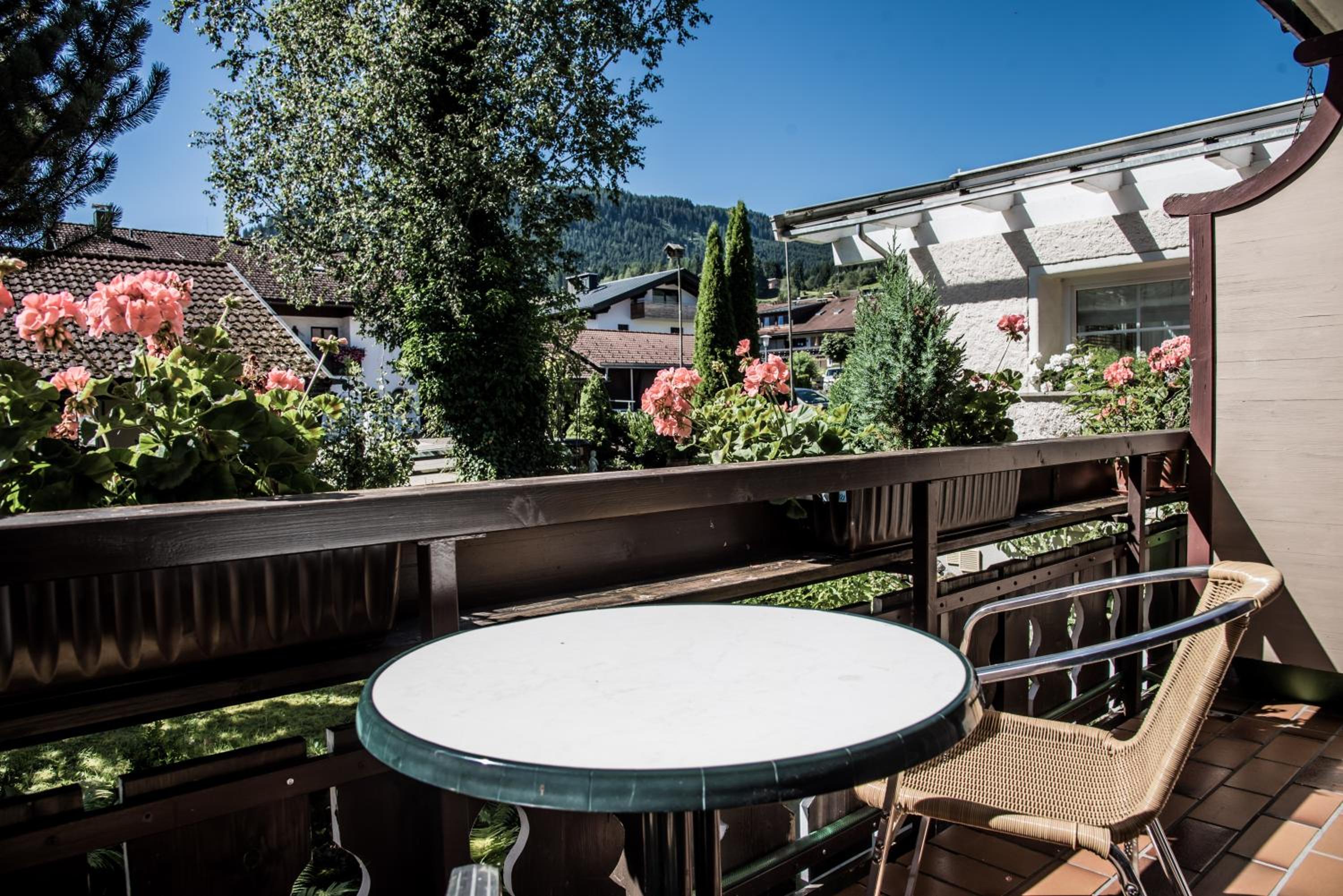 HAUS Susanne - TOP-Ferienwohnungen - SOMMER-Bergbahn inklusive