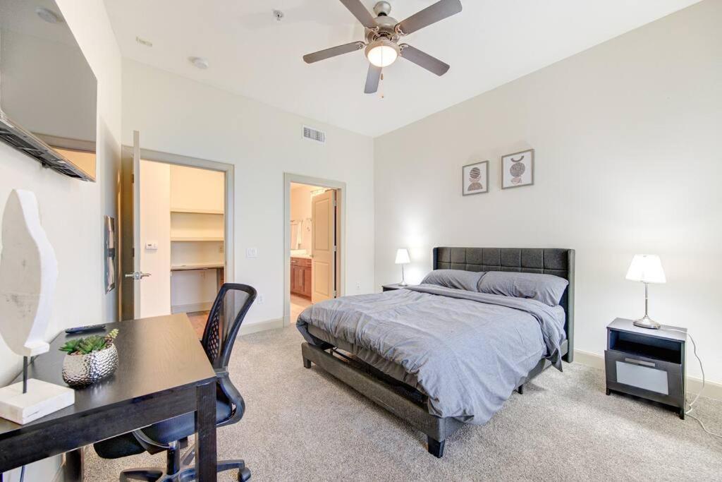 Chic 1Br Near NRG Pool Wi-Fi Free Parking