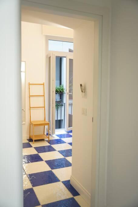 Maison Olivia, nuovo appartamento in zona Chiaia