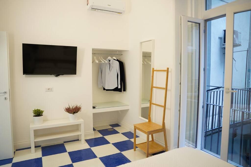 Maison Olivia, nuovo appartamento in zona Chiaia