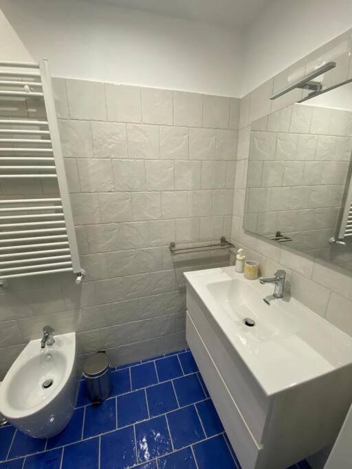 Maison Olivia, nuovo appartamento in zona Chiaia