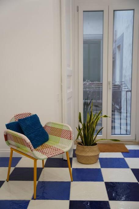 Maison Olivia, nuovo appartamento in zona Chiaia