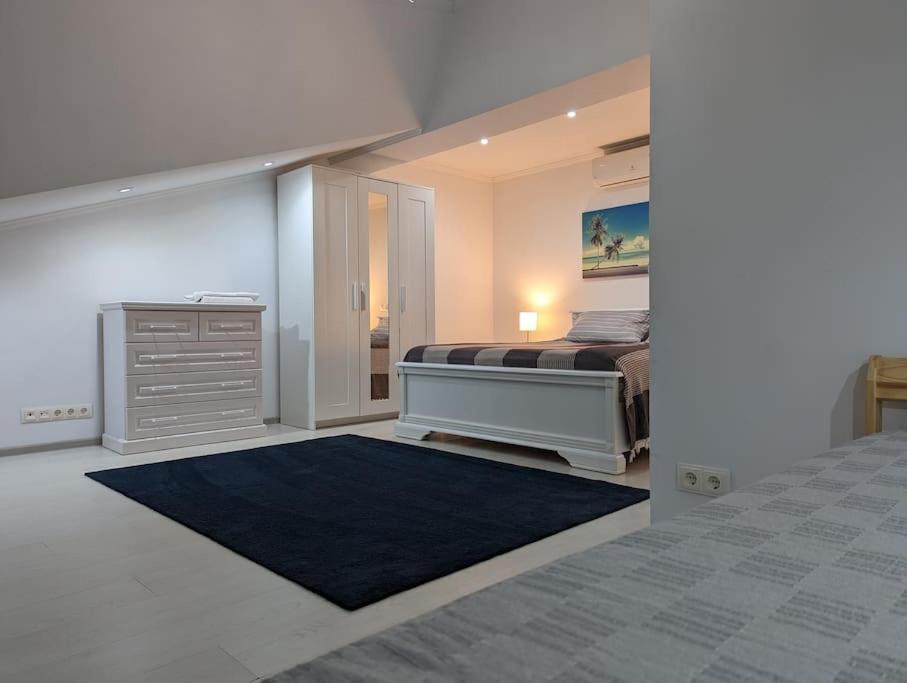 A cozy warm house with a private yard ultra center view 2