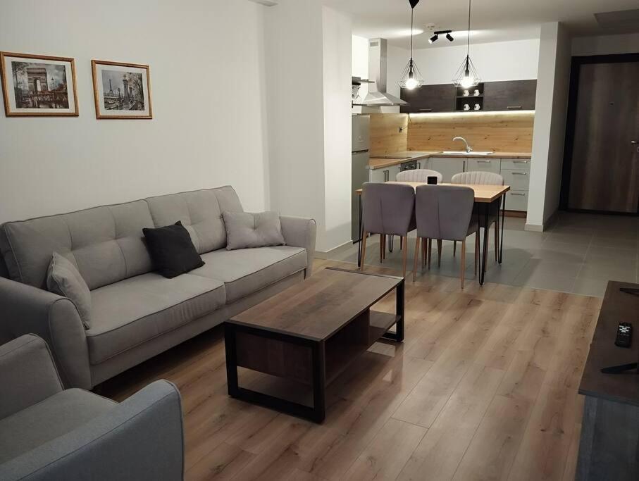 Cevahir Sky city Happy Apartment Skopje view 2
