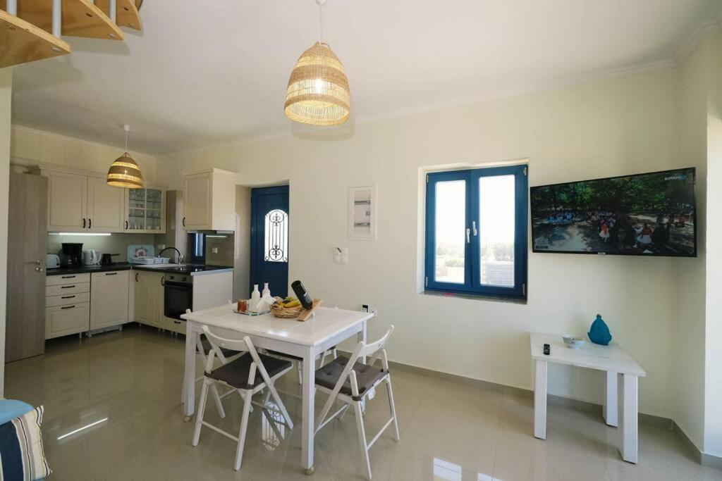 Fanaraki villas 2 view 5